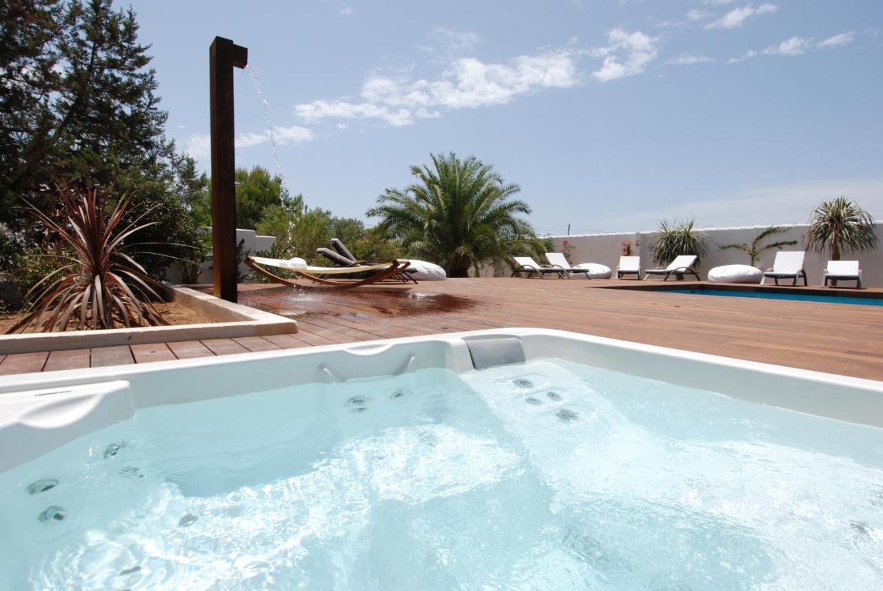 La Hacienda Aparthotel San Ferrán de ses Roques Ngoại thất bức ảnh