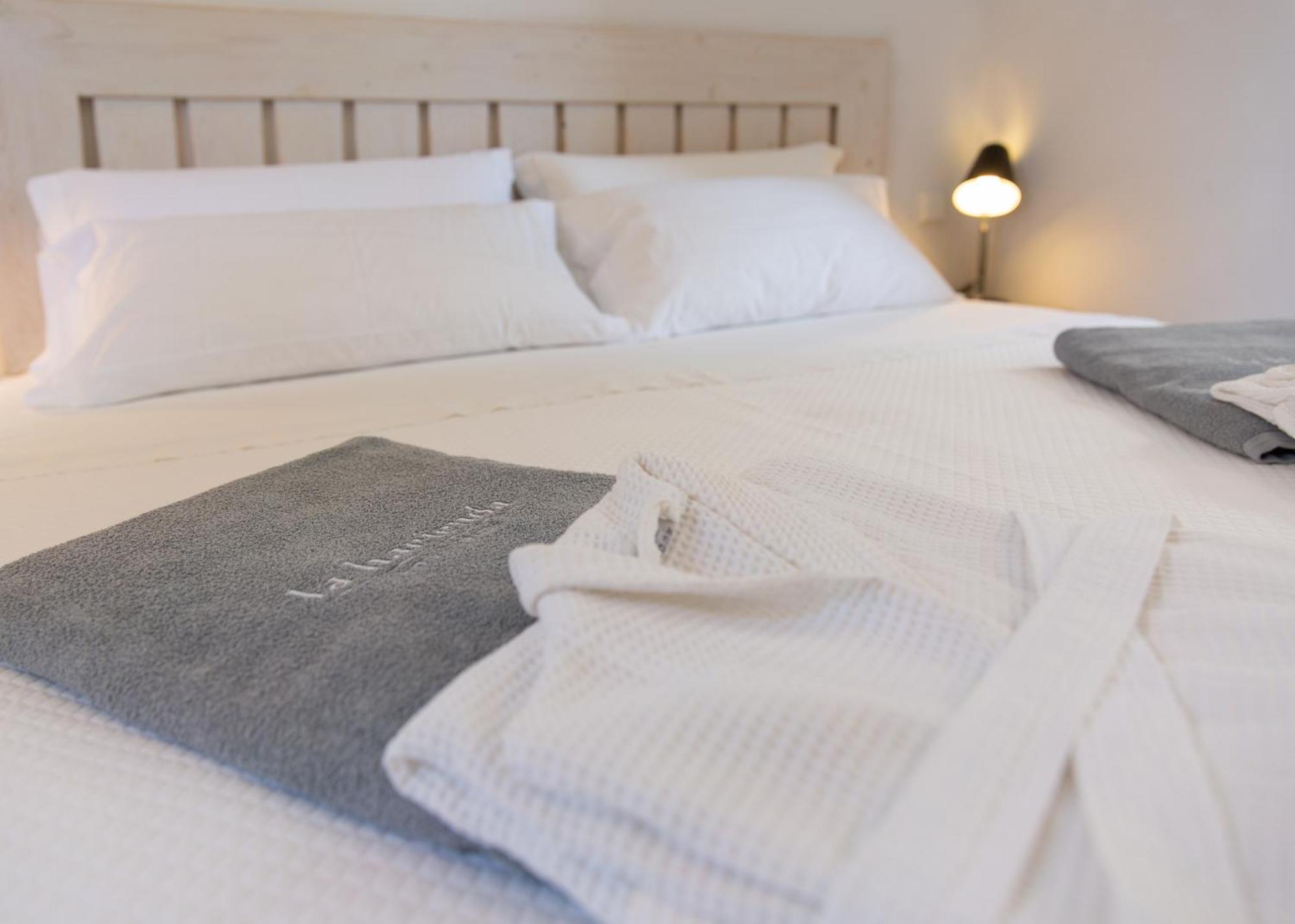 La Hacienda Aparthotel San Ferrán de ses Roques Ngoại thất bức ảnh